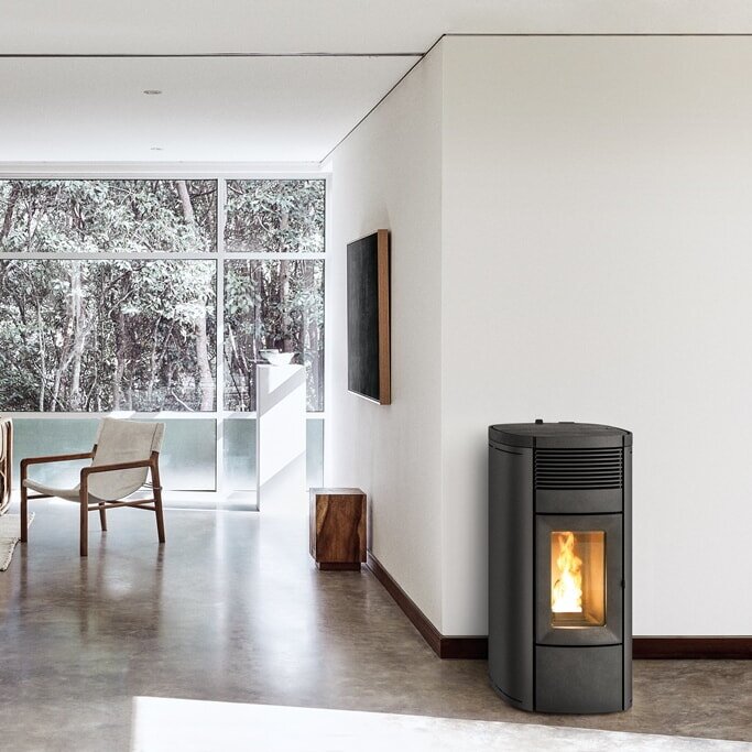 Pelletofen MCZ MUSA Comfort Air 12 R M3 (Anschluss hinten) kanalisierbar - Maestro+ - 12 kW