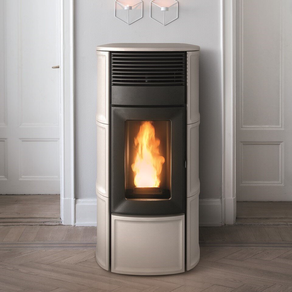 Pelletofen wassergeführt MCZ SUITE Hydromatic 18 R M2 (Anschluss hinten) - Maestro+ - 18 kW